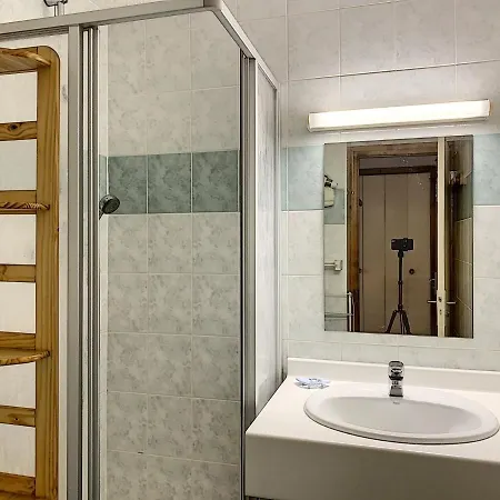 Apartment 2 Pieces Au Centre De Avec Balcon - Fr-1-560-2 *