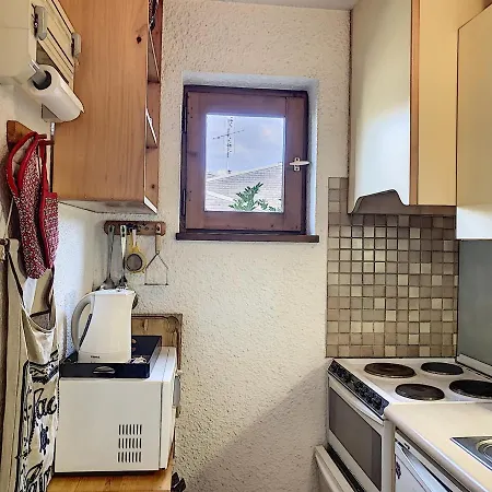 Apartment 2 Pieces Au Centre De Avec Balcon, Parking Et Proche Bus - Fr-1-560-2 *